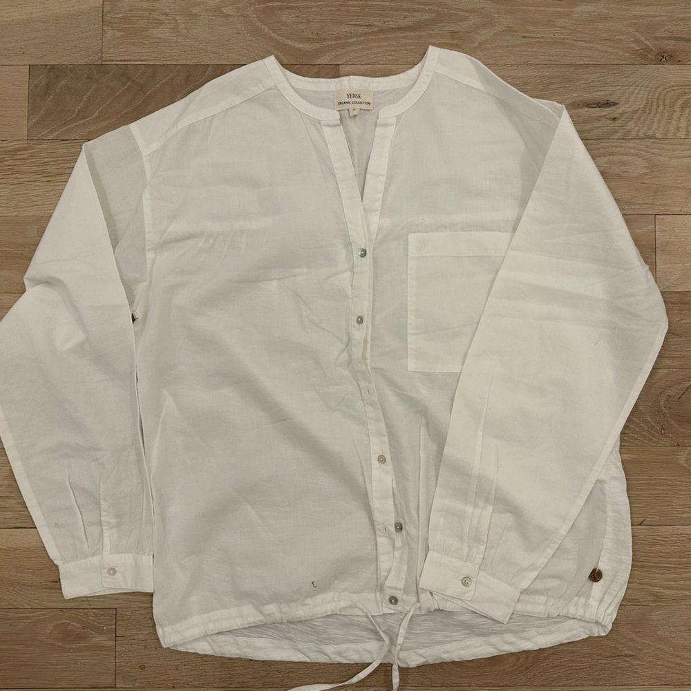 WHITE BLOUSE SIZE S